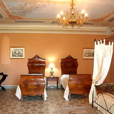 Sleeps 18 Pool Wifi Vila